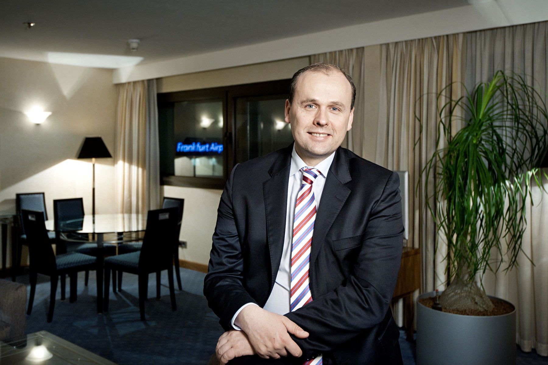 023fra_editorial_b2b_photography