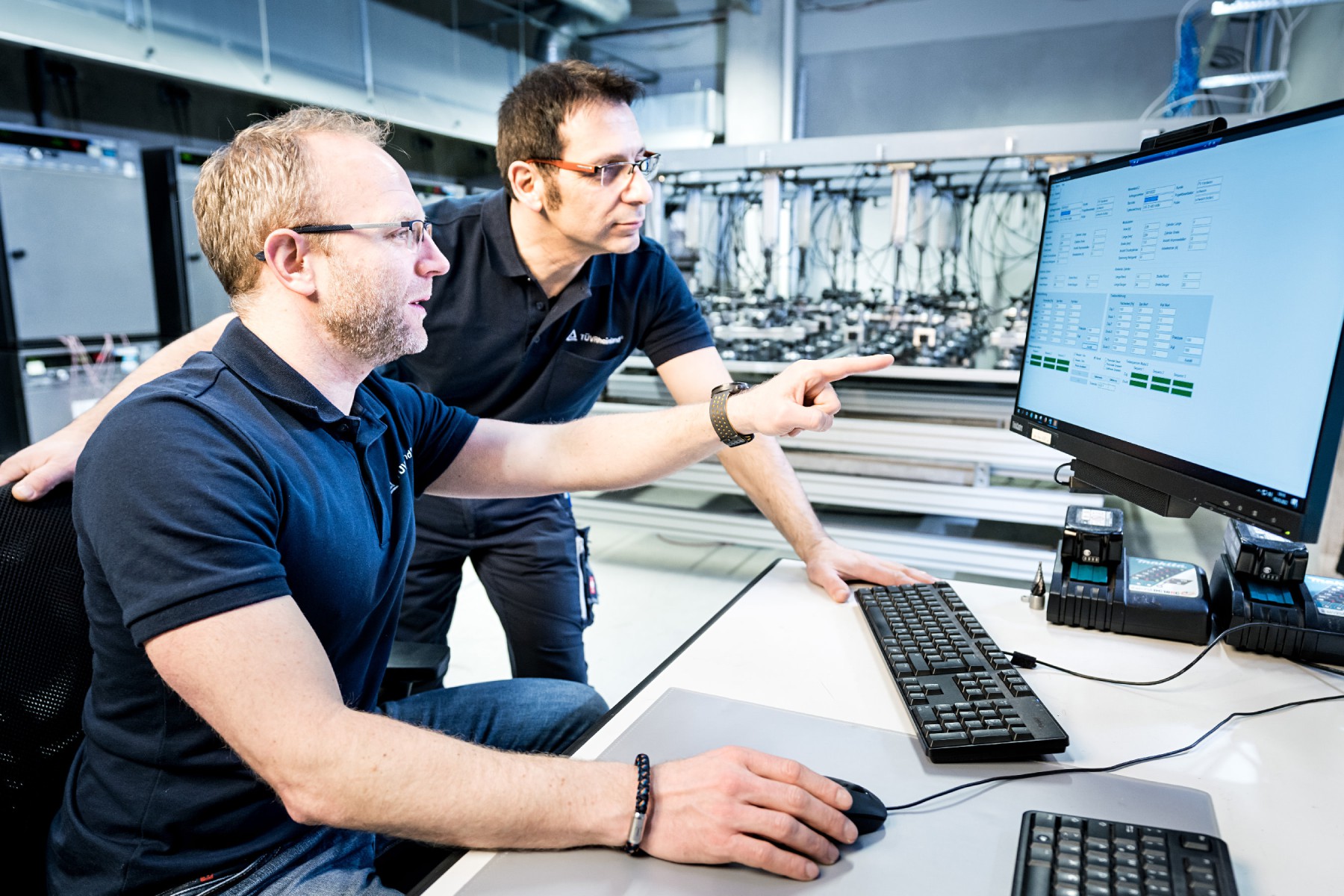 T&Uuml;V Rheinland's solar laboratory in Cologne is one of the world's largest laboratories for testing solar modules.