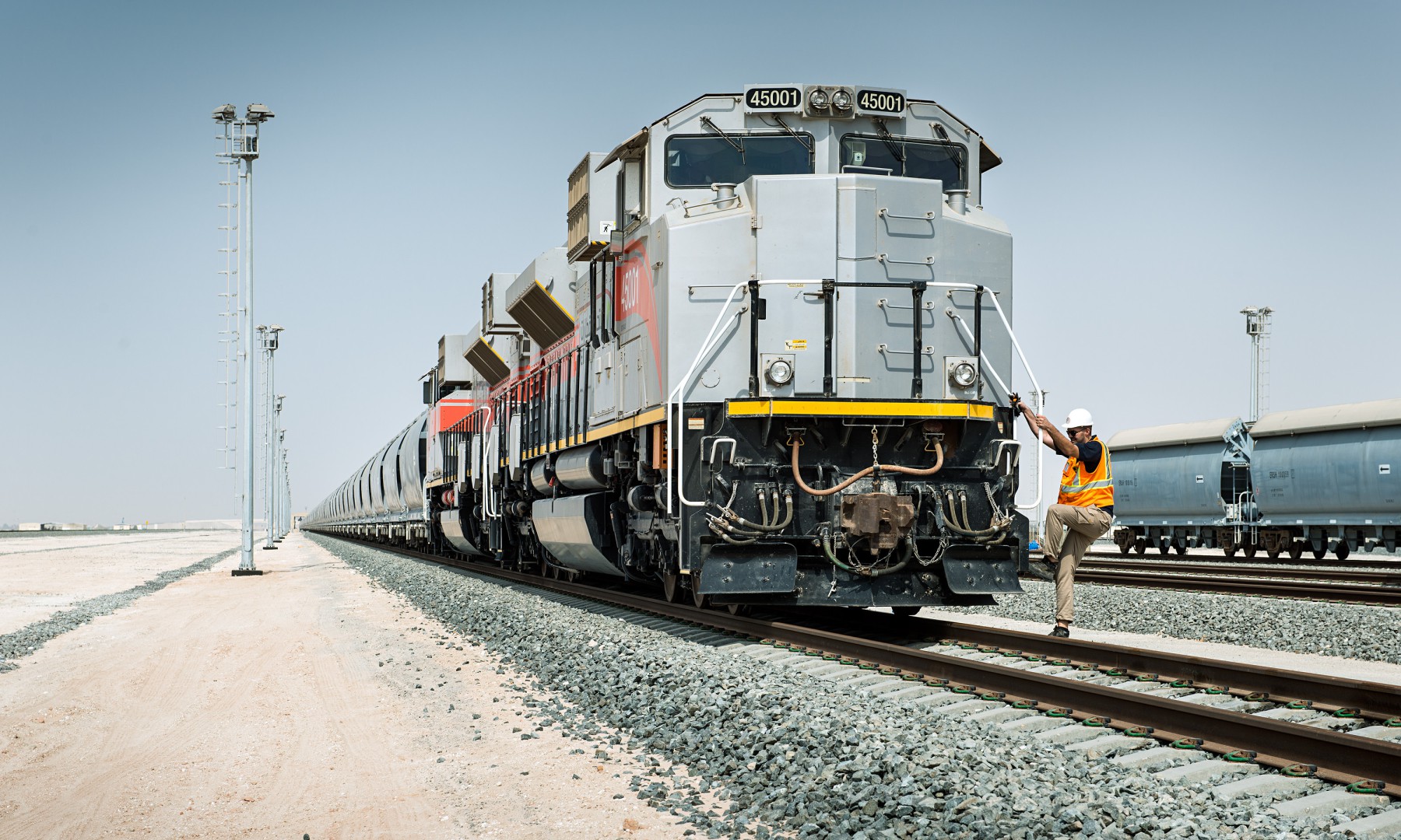 Die Bahn entwickelte die Struktur f&uuml;r ein, auf den Transport von Sch&uuml;ttgut ausgelegtes Bahnnetz in den Vereinigten Arabischen Emiraten.