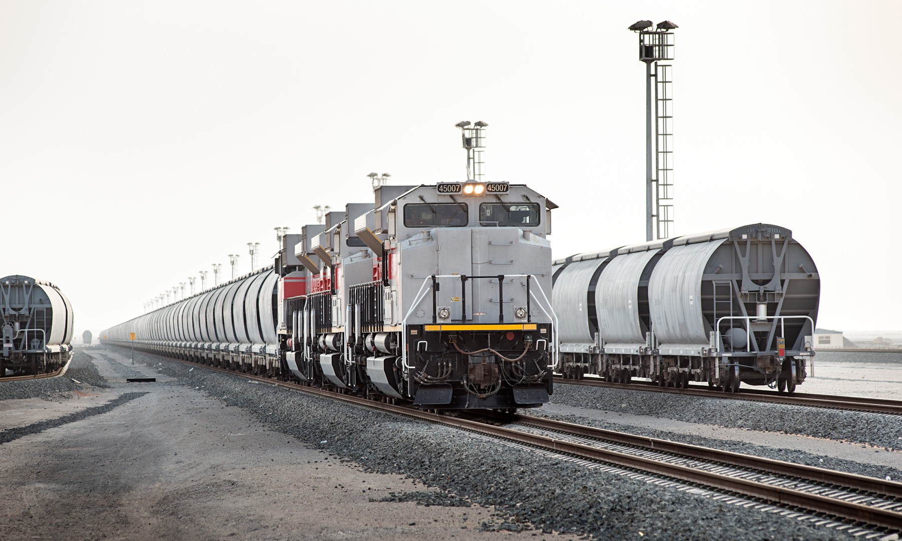 Die Bahn entwickelte die Struktur f&uuml;r ein, auf den Transport von Sch&uuml;ttgut ausgelegtes Bahnnetz in den Vereinigten Arabischen Emiraten.