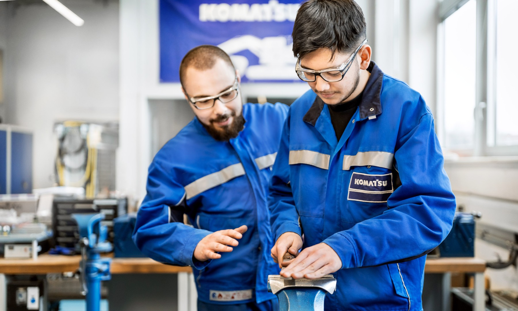 komatsu_industrie_dokumentation_335