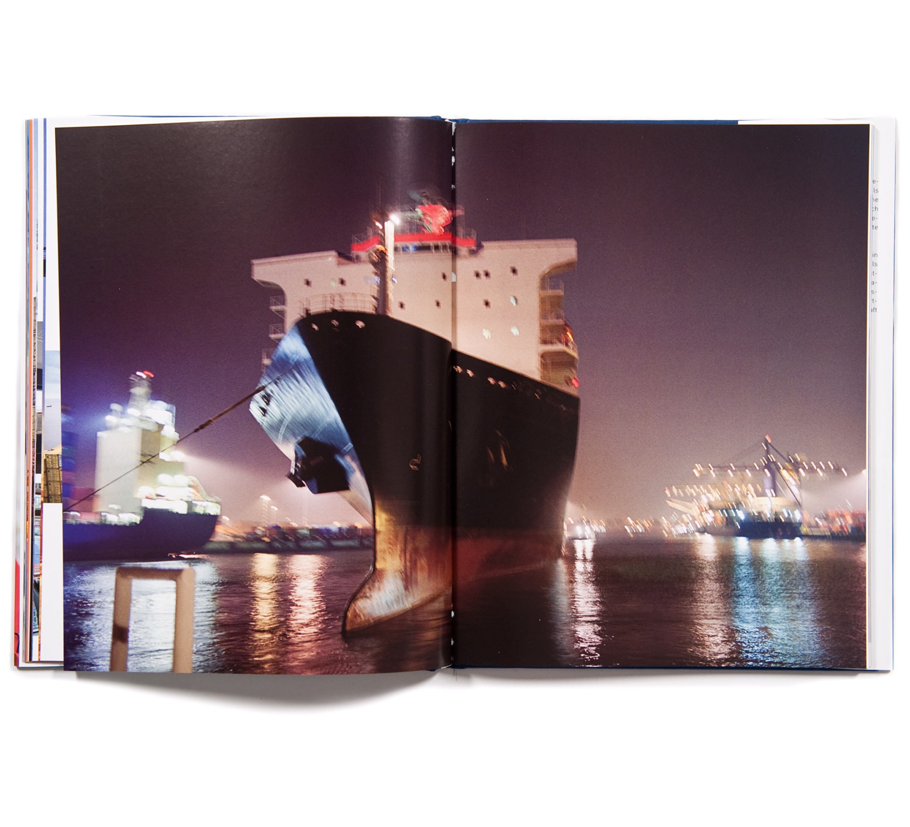 Die Cargonauten waren als Ausstellungsprojekt geplant. Das Buch zur Ausstellung erschien im Hauschild Verlag, Bremen 2008.