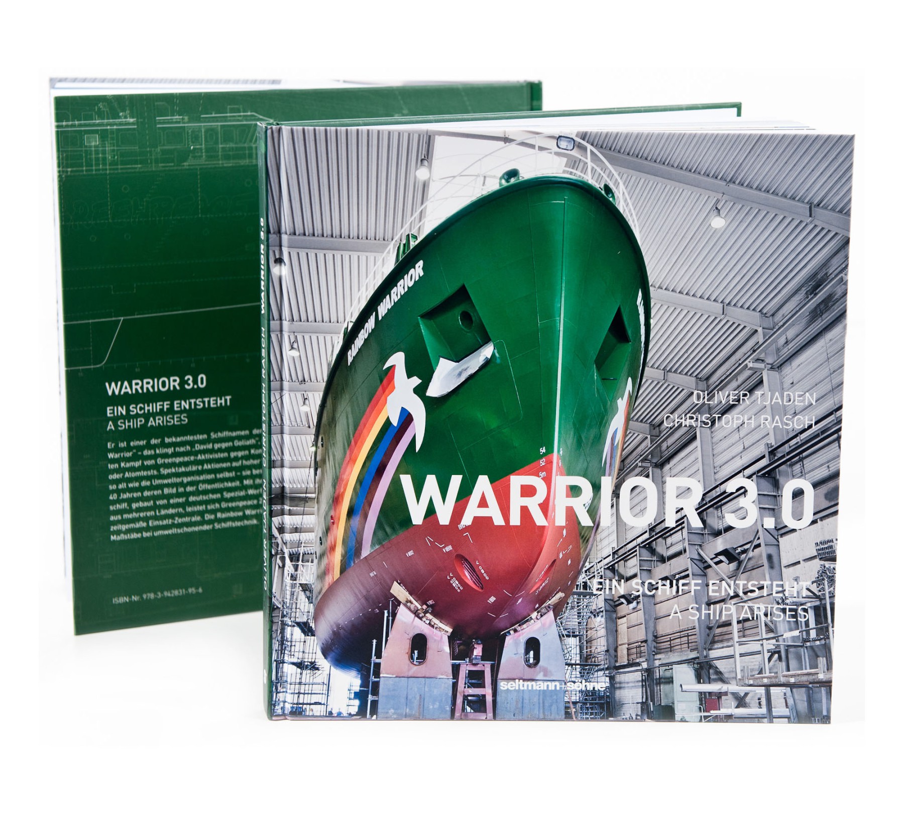 Das Buchprojekt dokumentiert den Bau der neuen Rainbow Warrior auf einer Spezial-Werft in Berne