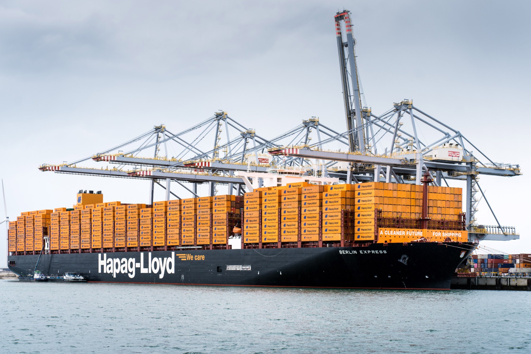 berlin-express_rotterdam_ship_port_006