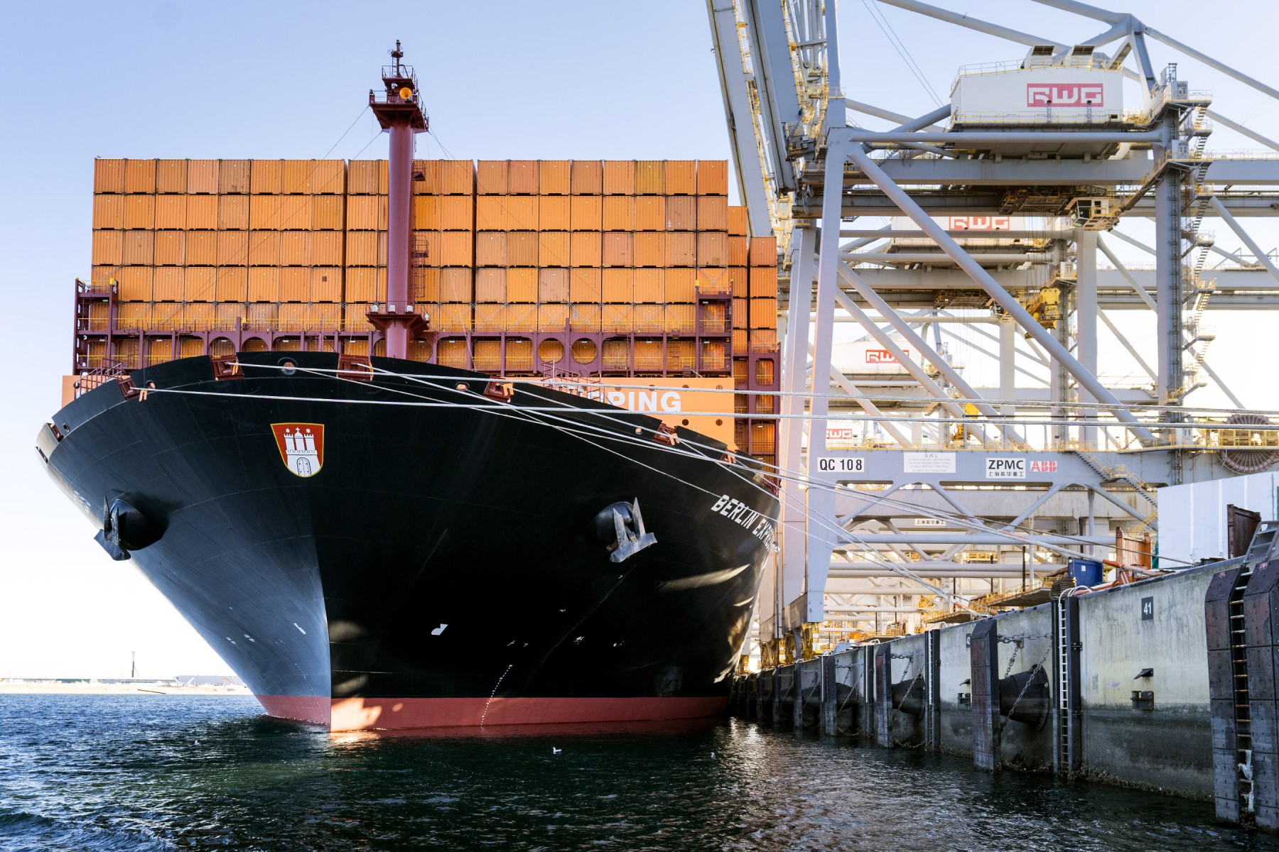 berlin-express_rotterdam_ship_port_001