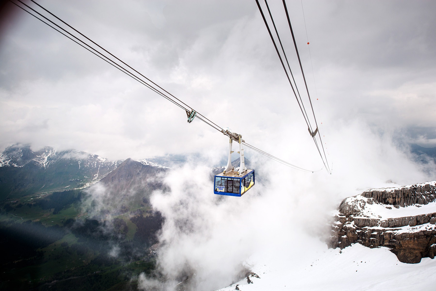 Cableway Glacier 3000